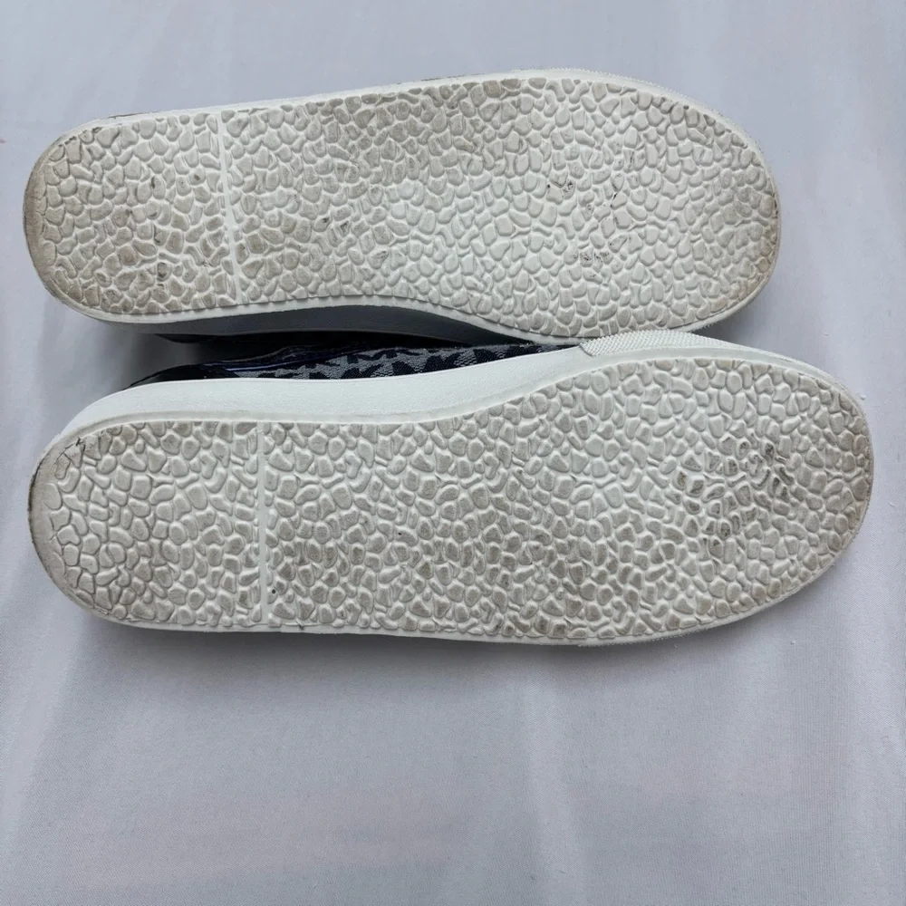 Michael Kors excellent gently